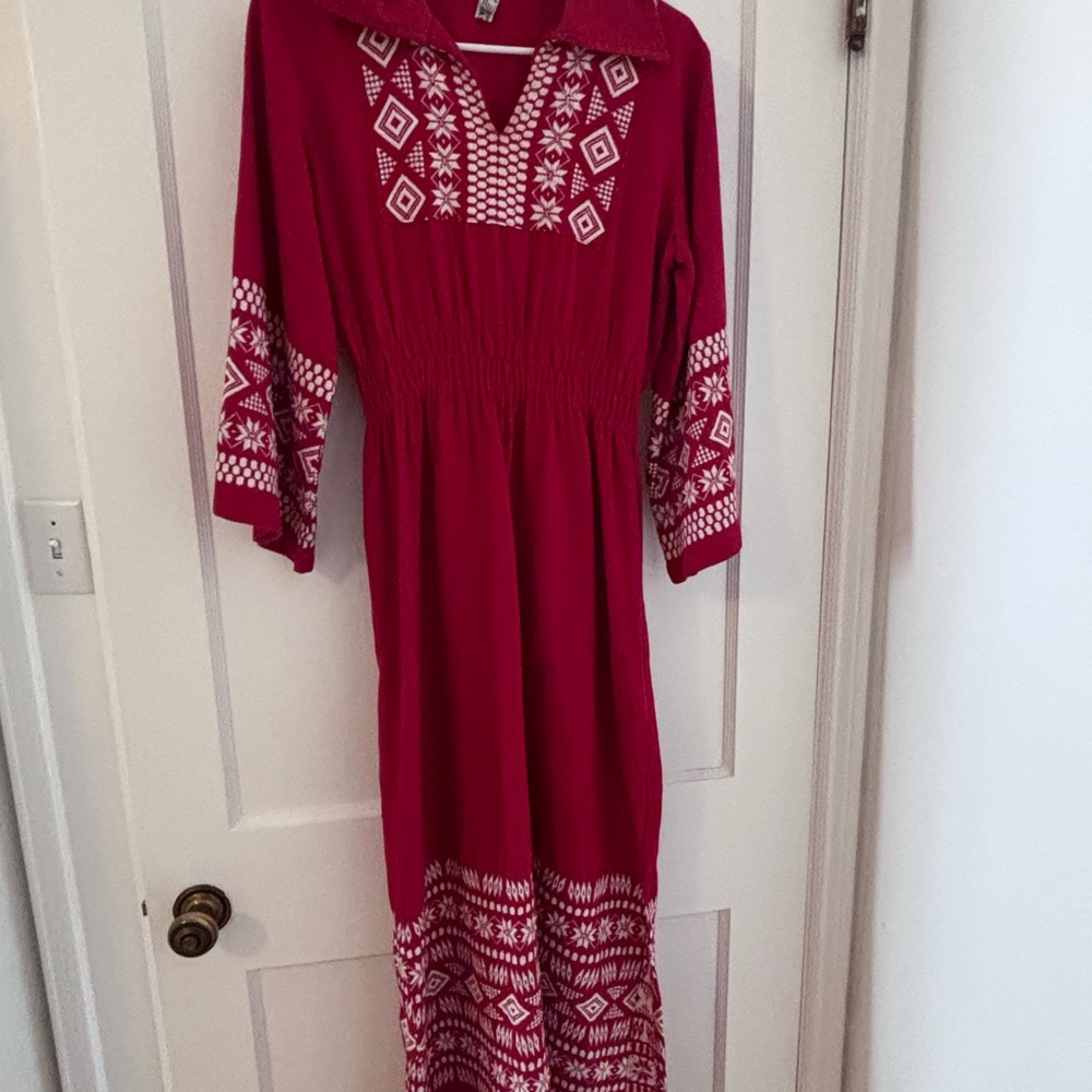 Vintage Red and White embroidered Long Sleeve Linen Dress